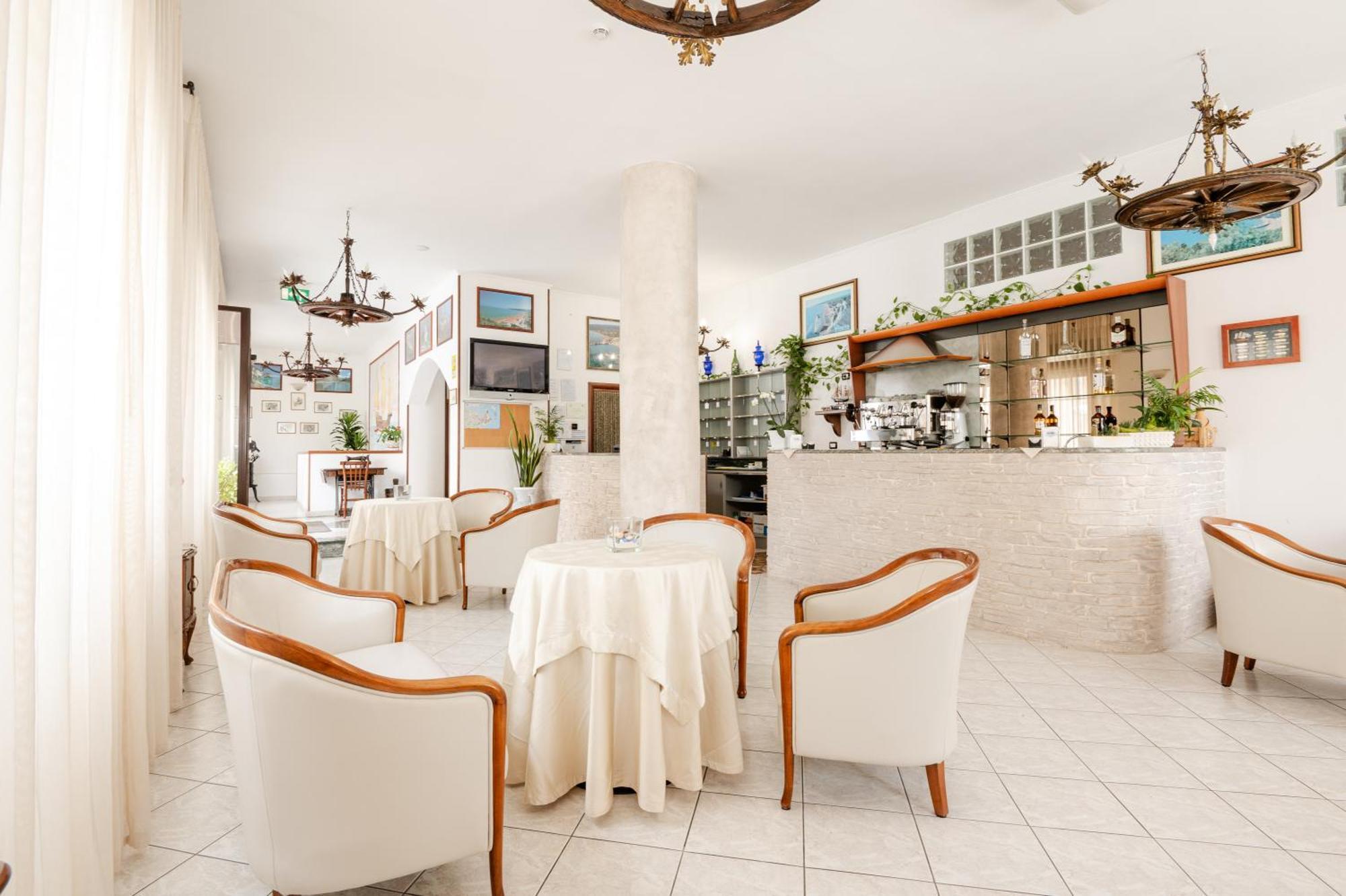 Hotel La Caravella Vieste Zewnętrze zdjęcie